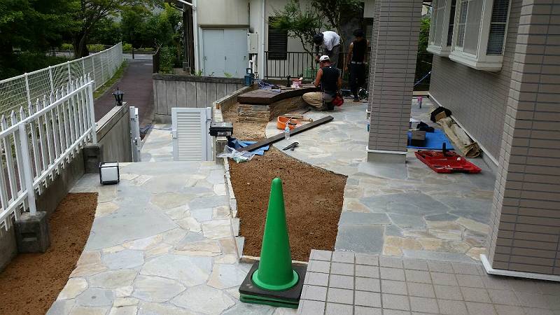 乱張り施工 乱張り施工
