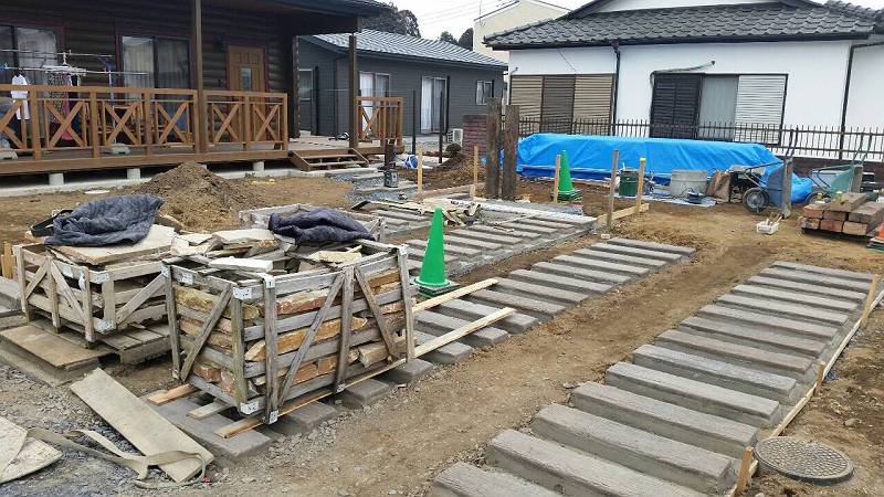 偽木駐車場施工 偽木駐車場施工