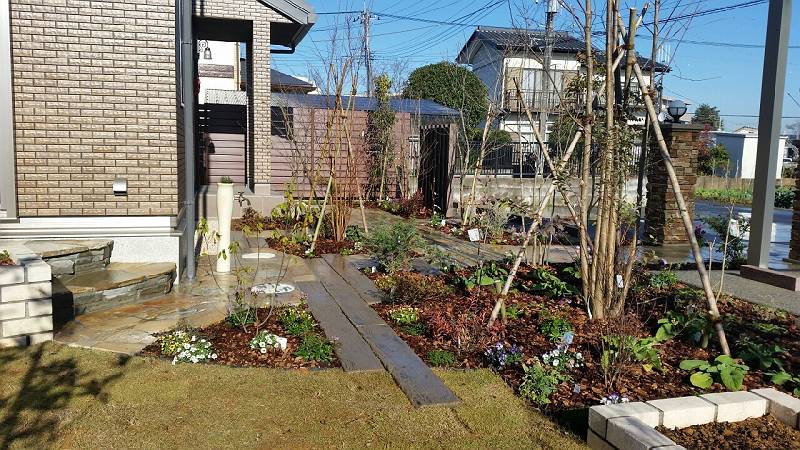 茨城ガーデン・洋風エクステリア・バラの似合う庭