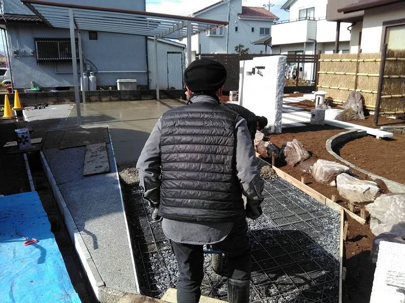 コンクリート打設 コンクリート打設