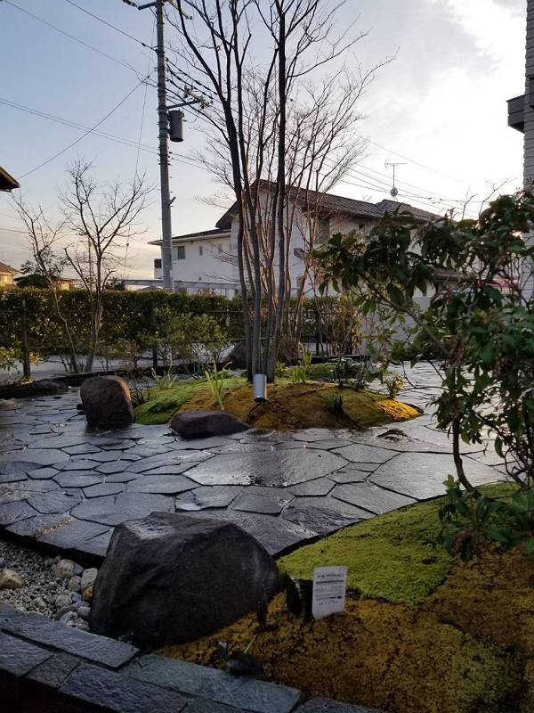 自然石テラス・石張り 自然石テラス・石張り
