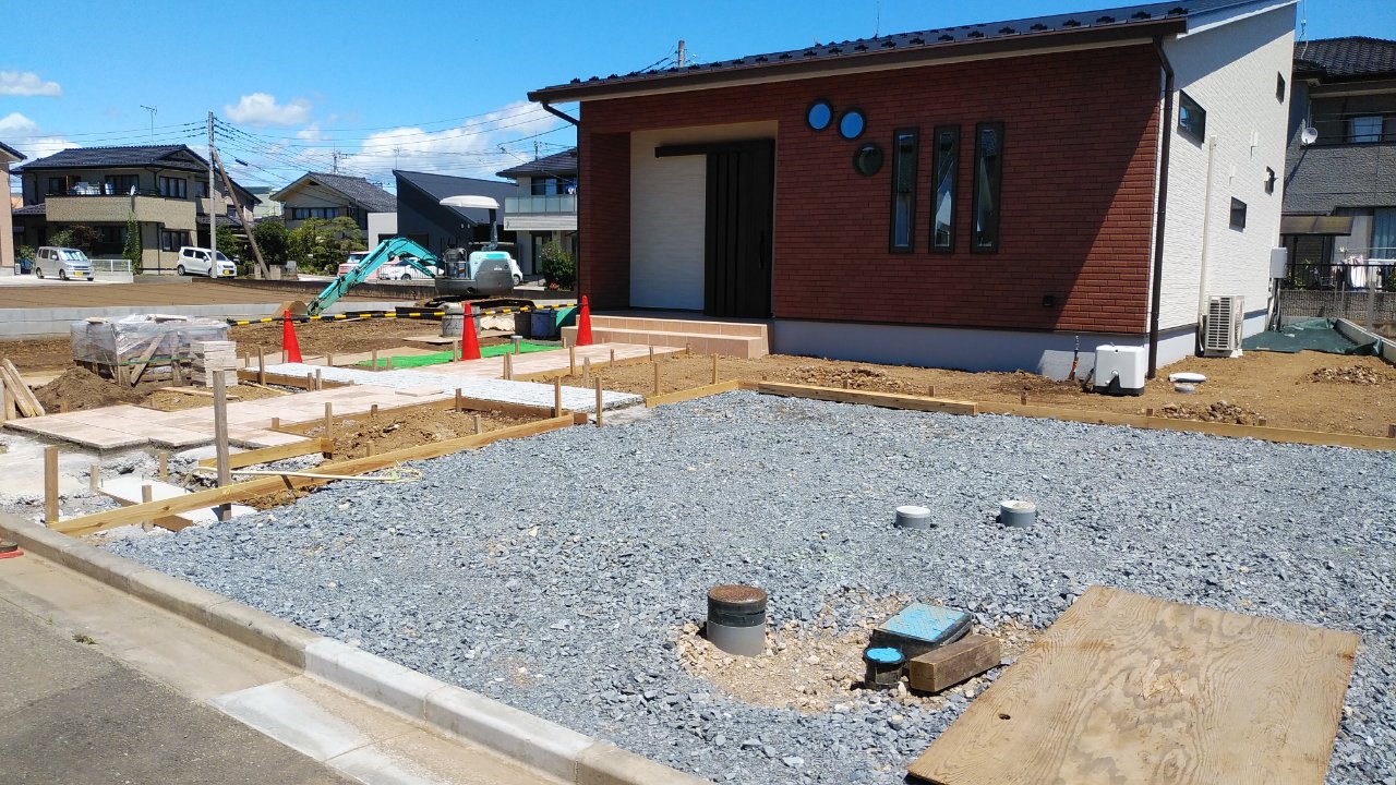 石張りアプローチ 石張りアプローチ