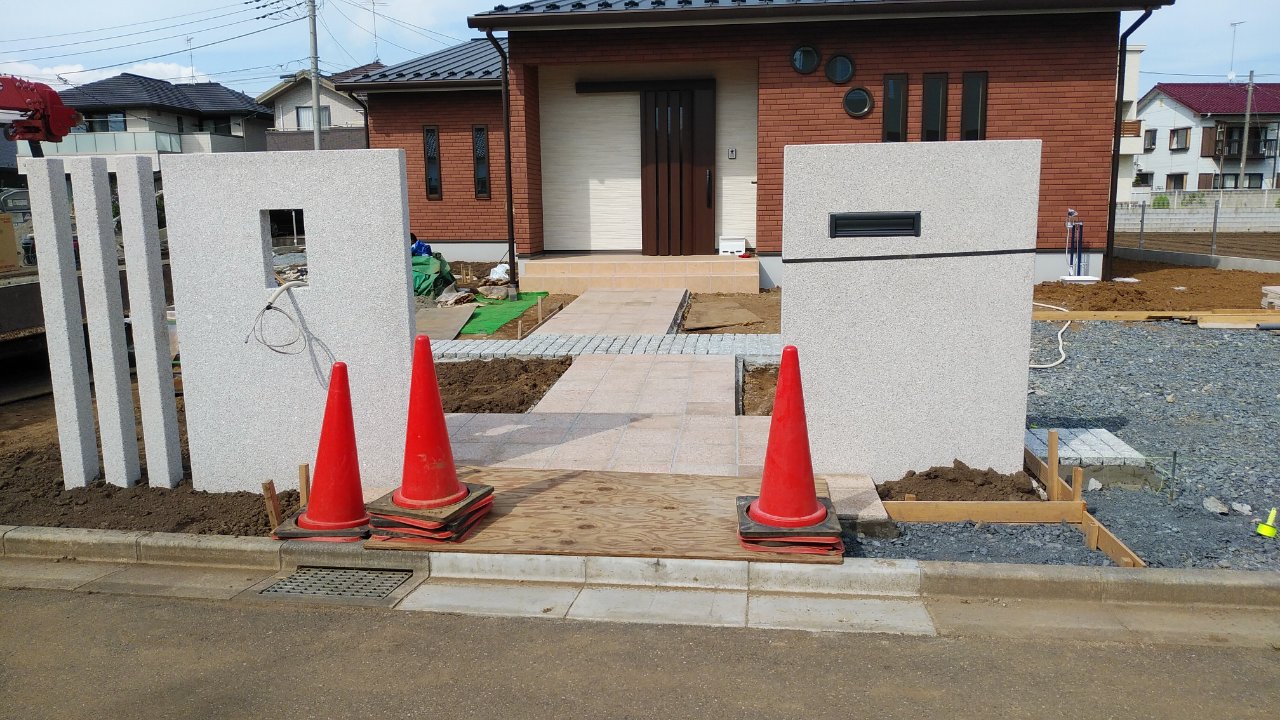 石門柱 石門柱