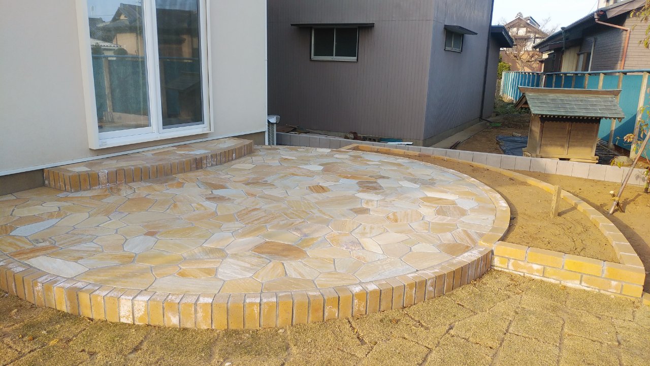 石張りテラス 石張りテラス