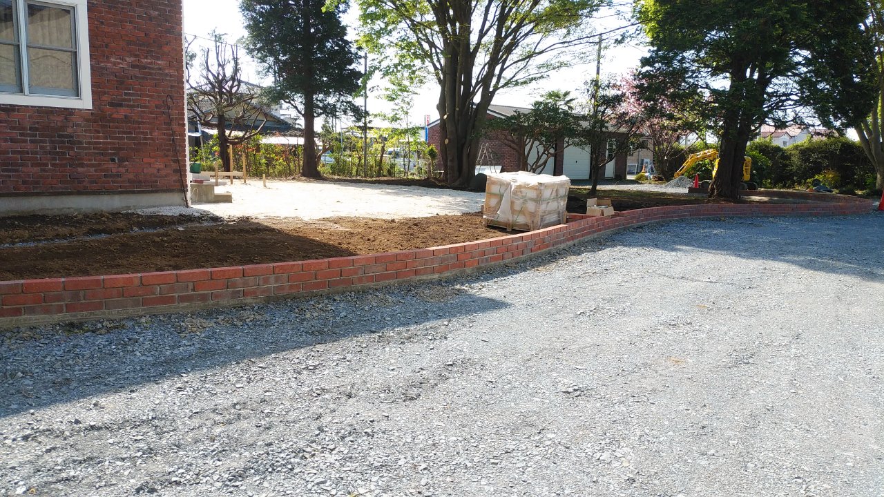 土留めレンガ 土留めレンガ