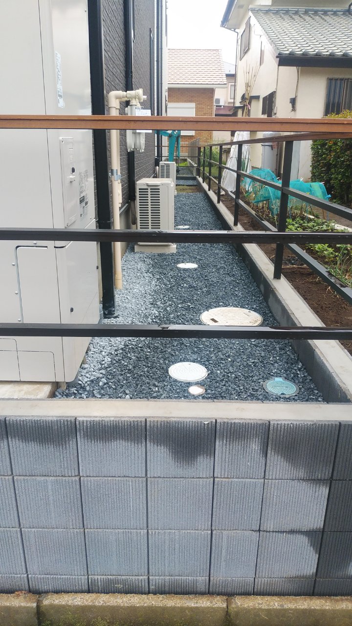 通路砂利敷 通路砂利敷