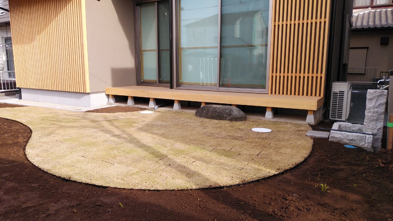芝庭 芝庭