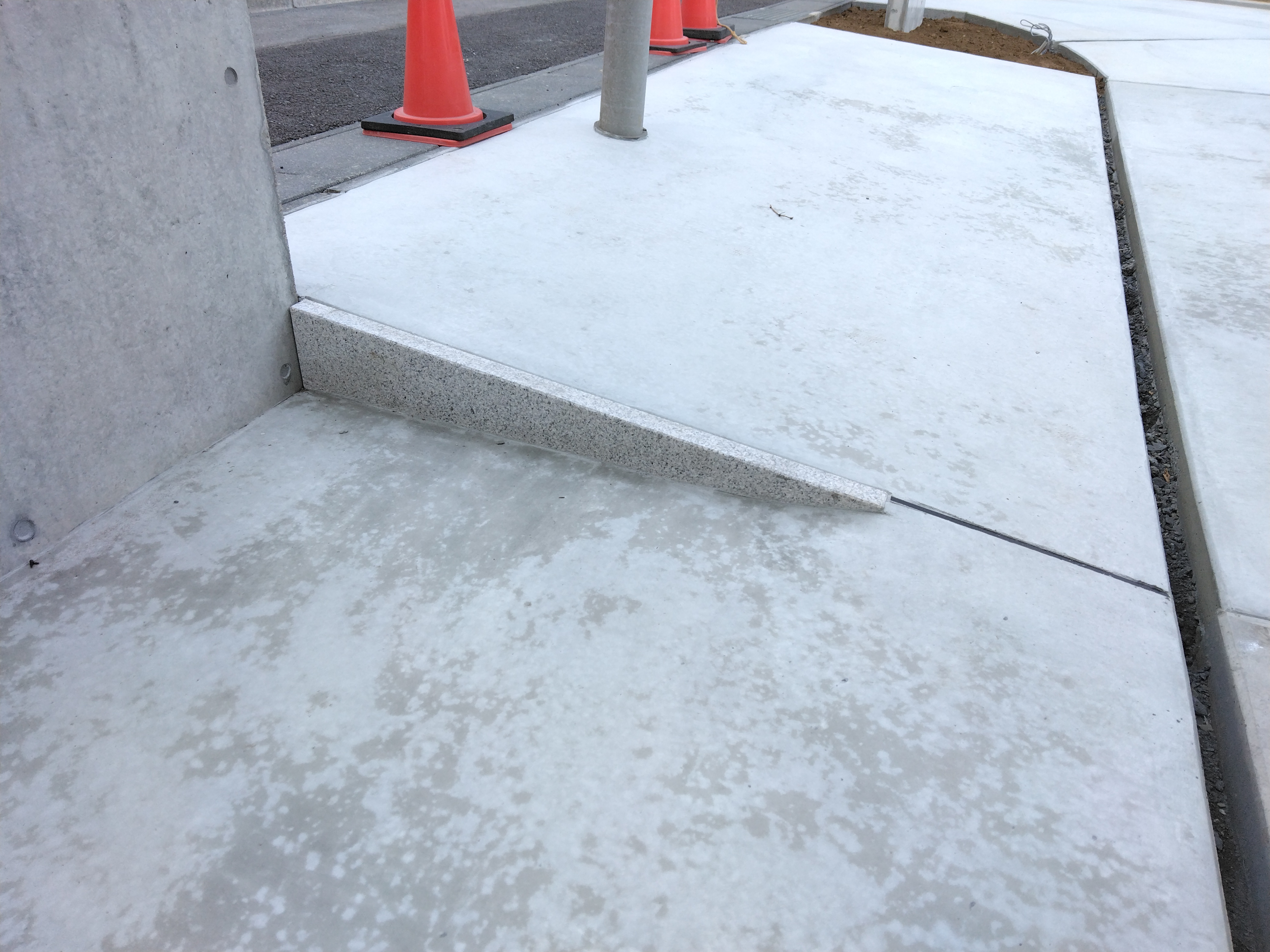 ��e�Γy����