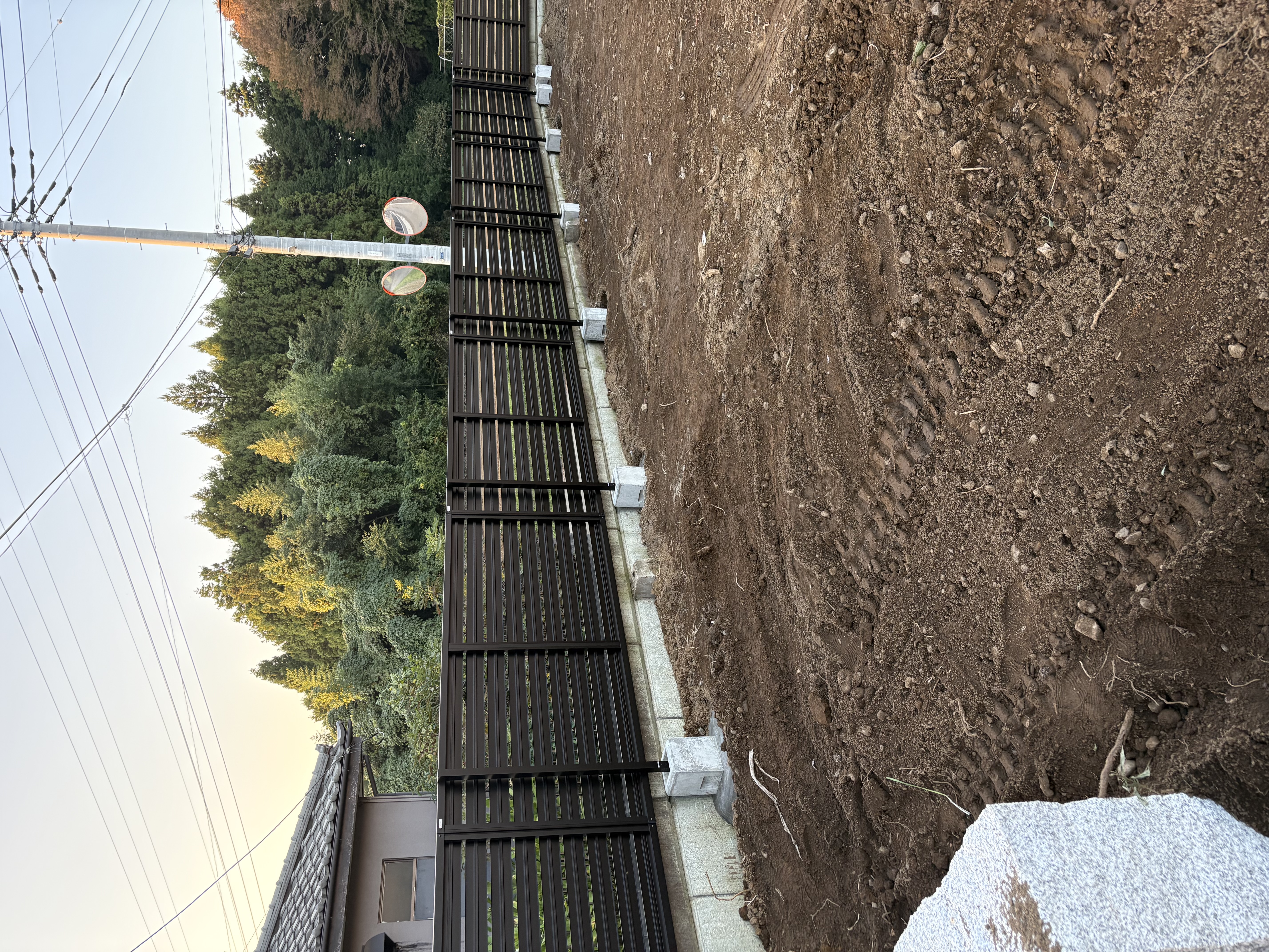 �t�F���X�p�l���ݒu