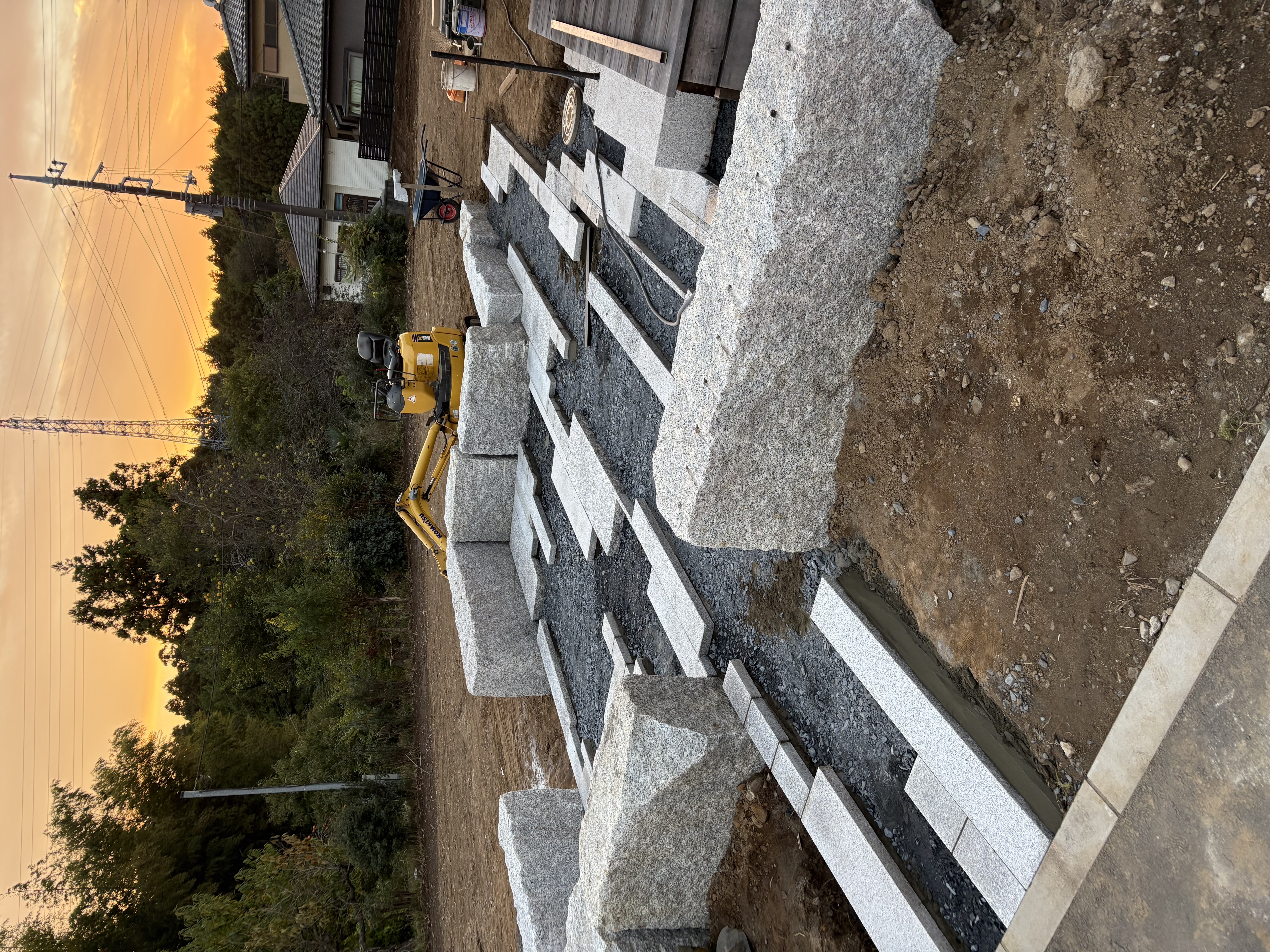 �􂢏o���e���X