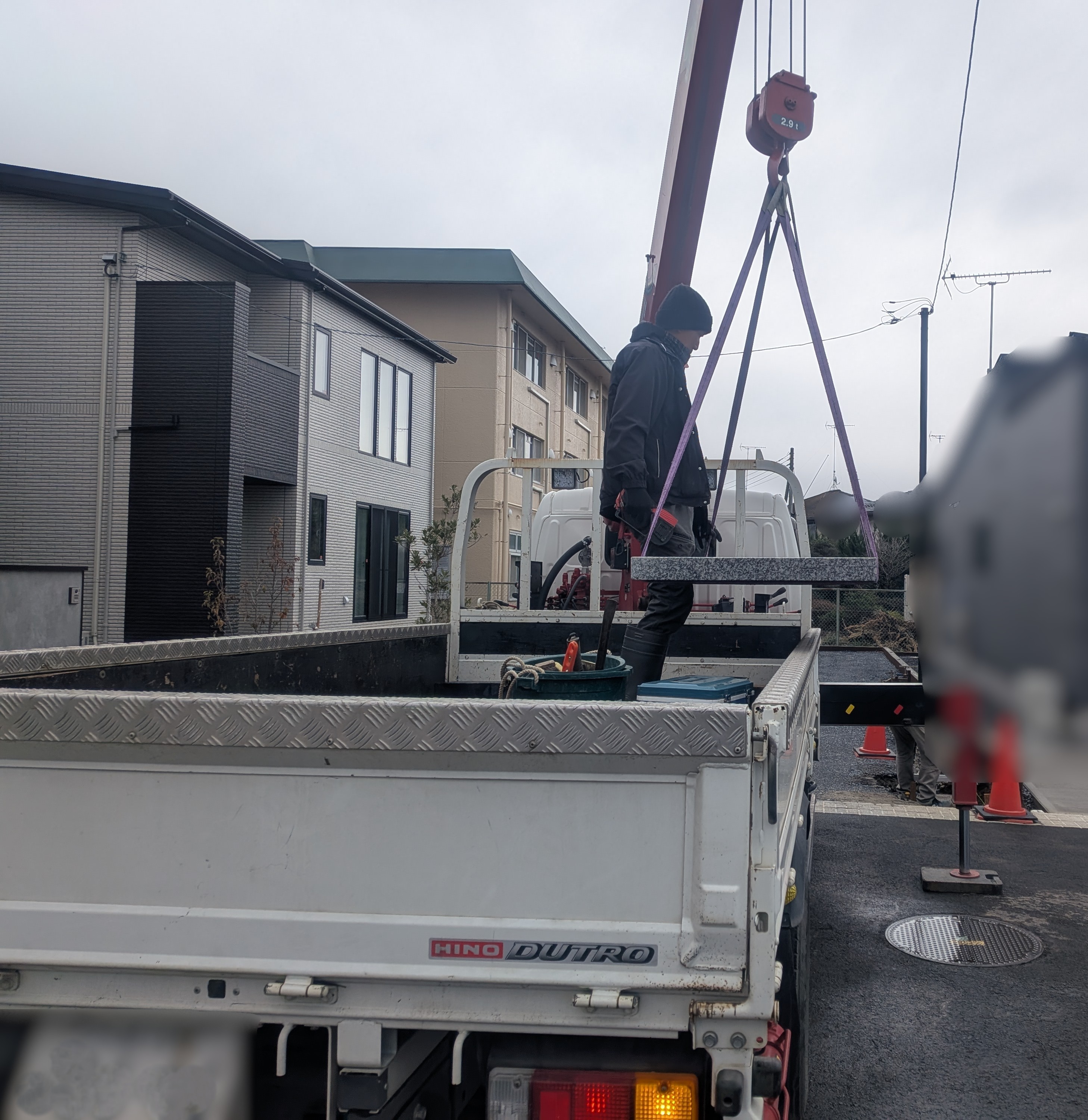 ����e��