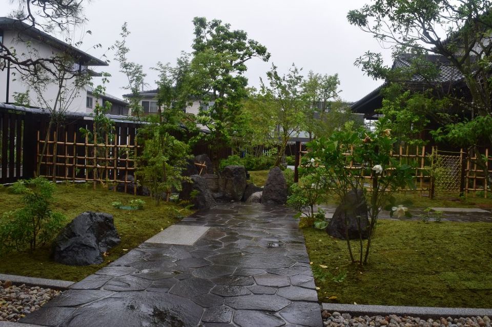 四つめ垣 四つめ垣